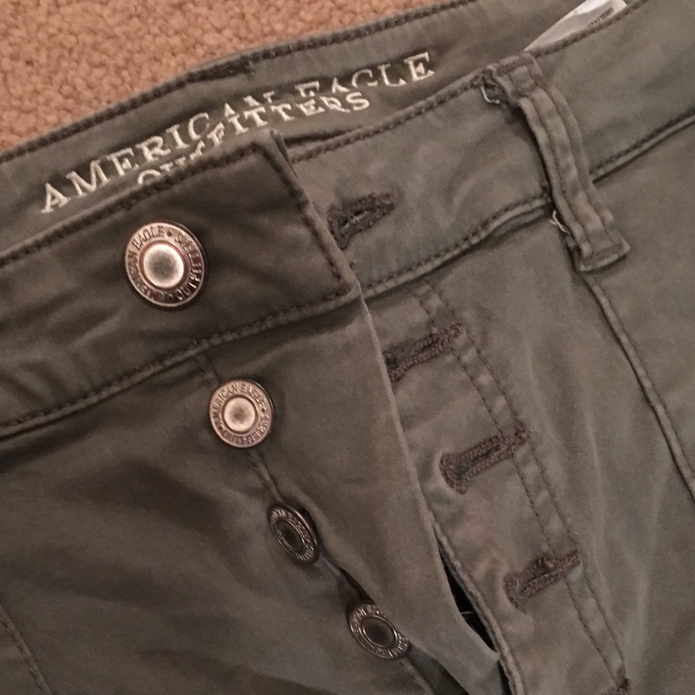 Cute cargo button fly American Eagle pants